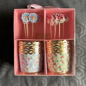CWC Floral Baking Cup Set
